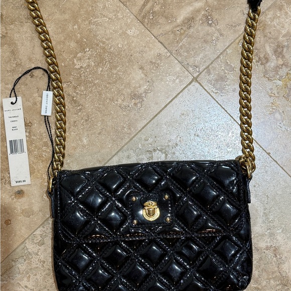 NWT Marc Jacobs Black Quilted Crossbody with Gold Chain - Picture 4 of 8